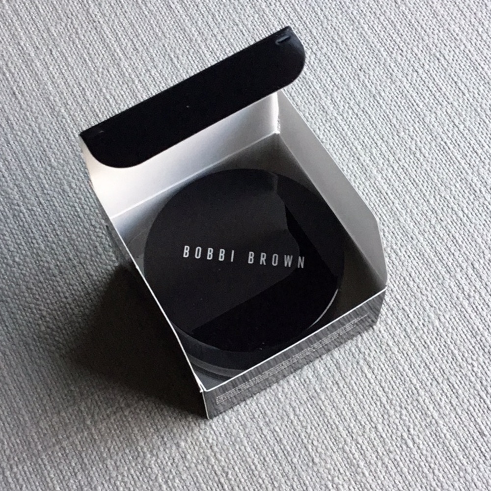 Bobbi brown SHEER FINISH LOOSE POWDER - Soft Porcelain - Picture 6 of 11